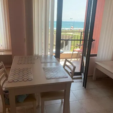 Apartmán Beachfront App In *
